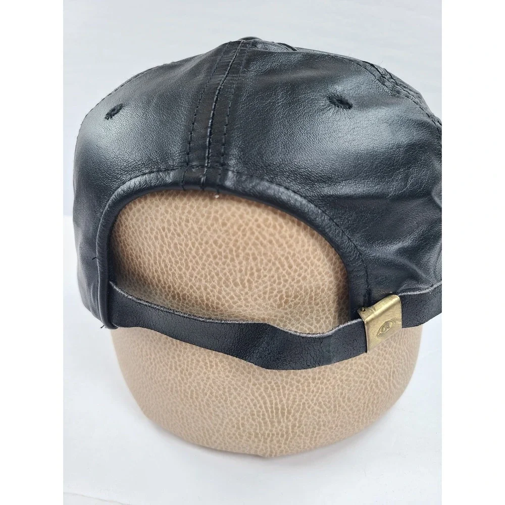Vintage Sports Specialties Los Angeles Lakers Black Faux Leather Strapback‎ Hat